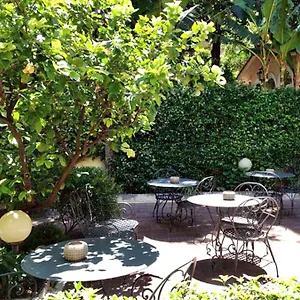 Select Garden Hotel Řím